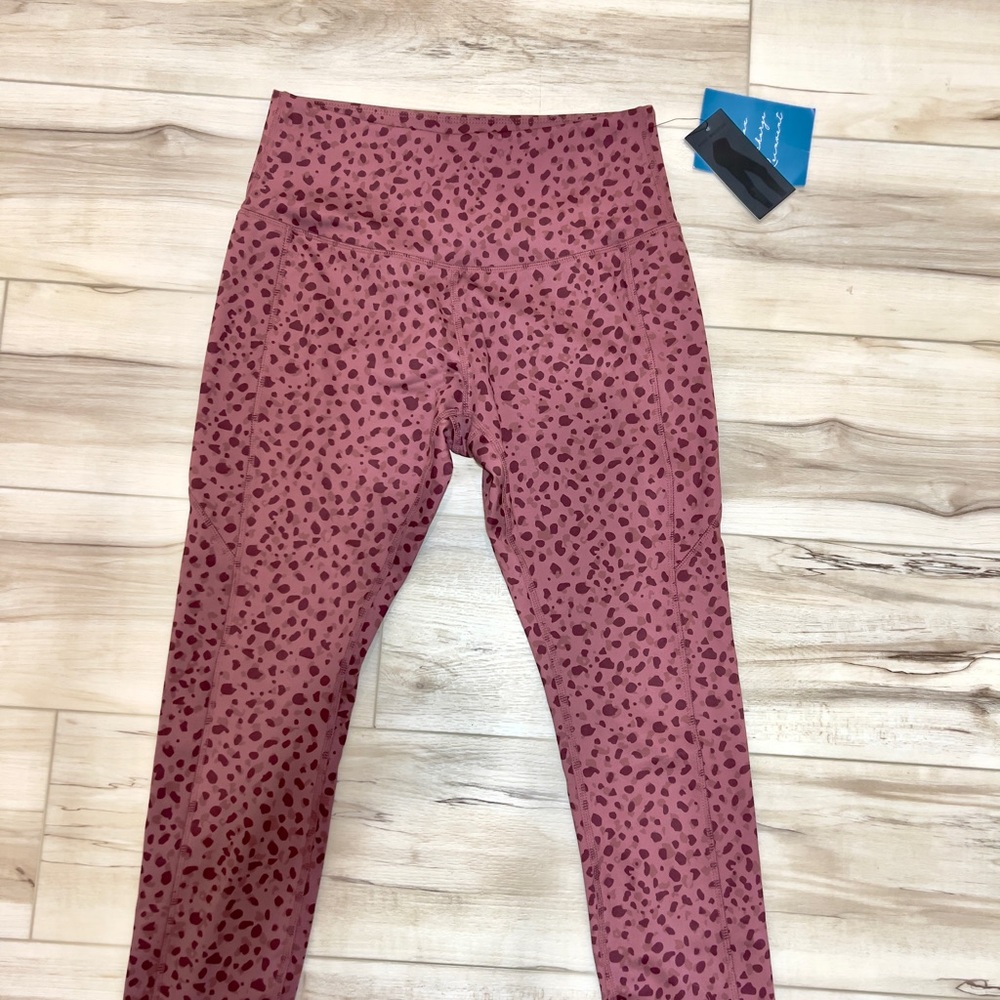 Stylish Pink Leopard Print Leggings